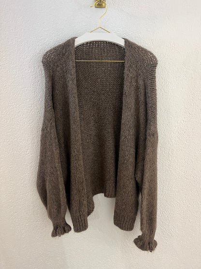 Strickjacke mit gerafften Ärmeln