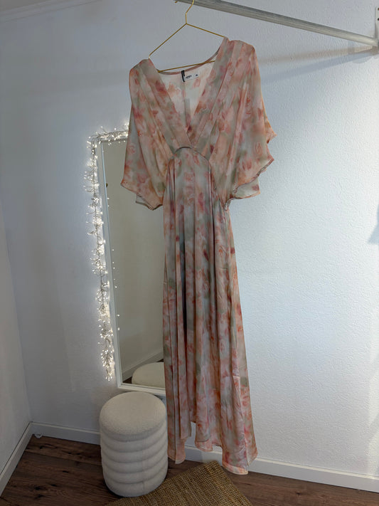 Elegantes fließendes Satin Kleid
