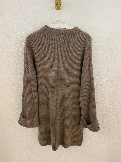 Langer Strickpulli