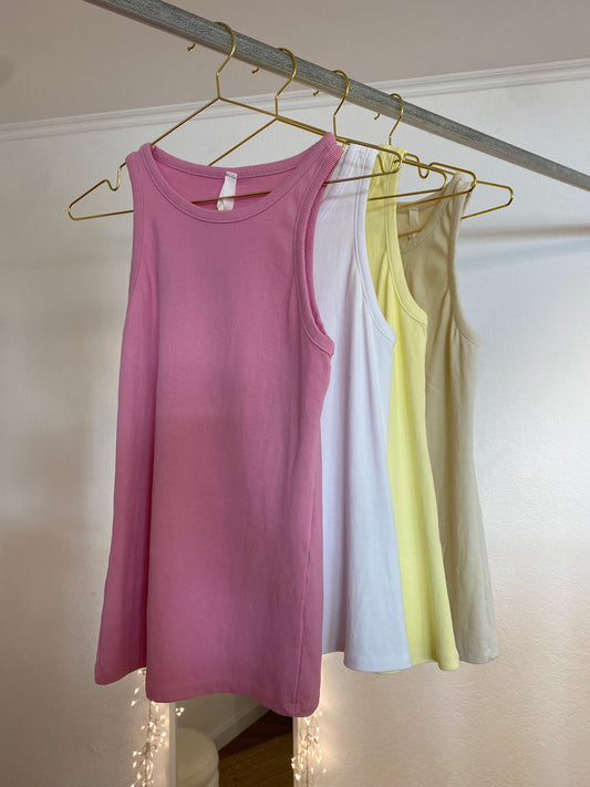 Tops mit Rippenstrick Optik versch. Farben