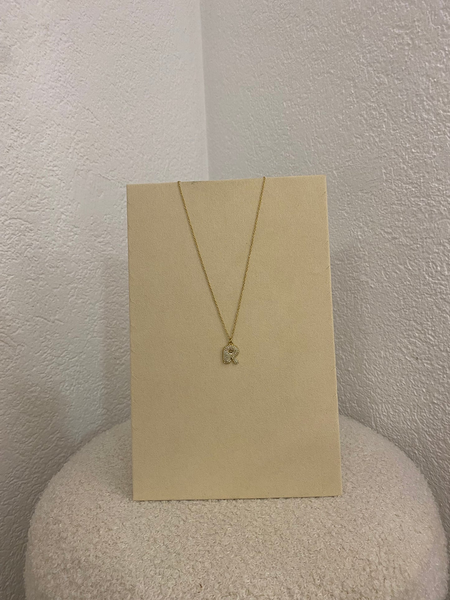 Buchstabenkette mit Glitzer