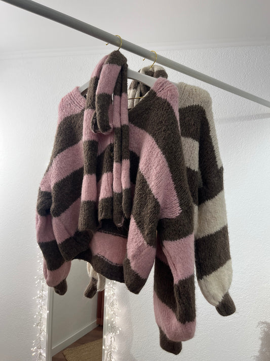 Streifen Pulli mit Schal versch. Farben