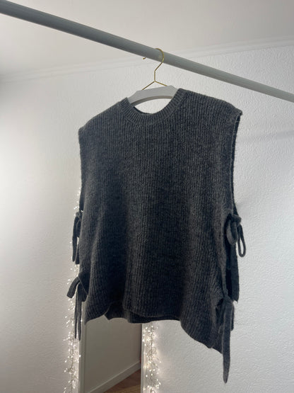 Strickpullunder mit Schleifen