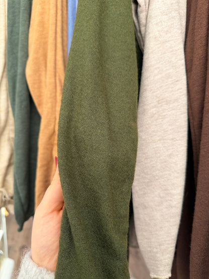 Kuschelige Basic Shirts versch. Farben