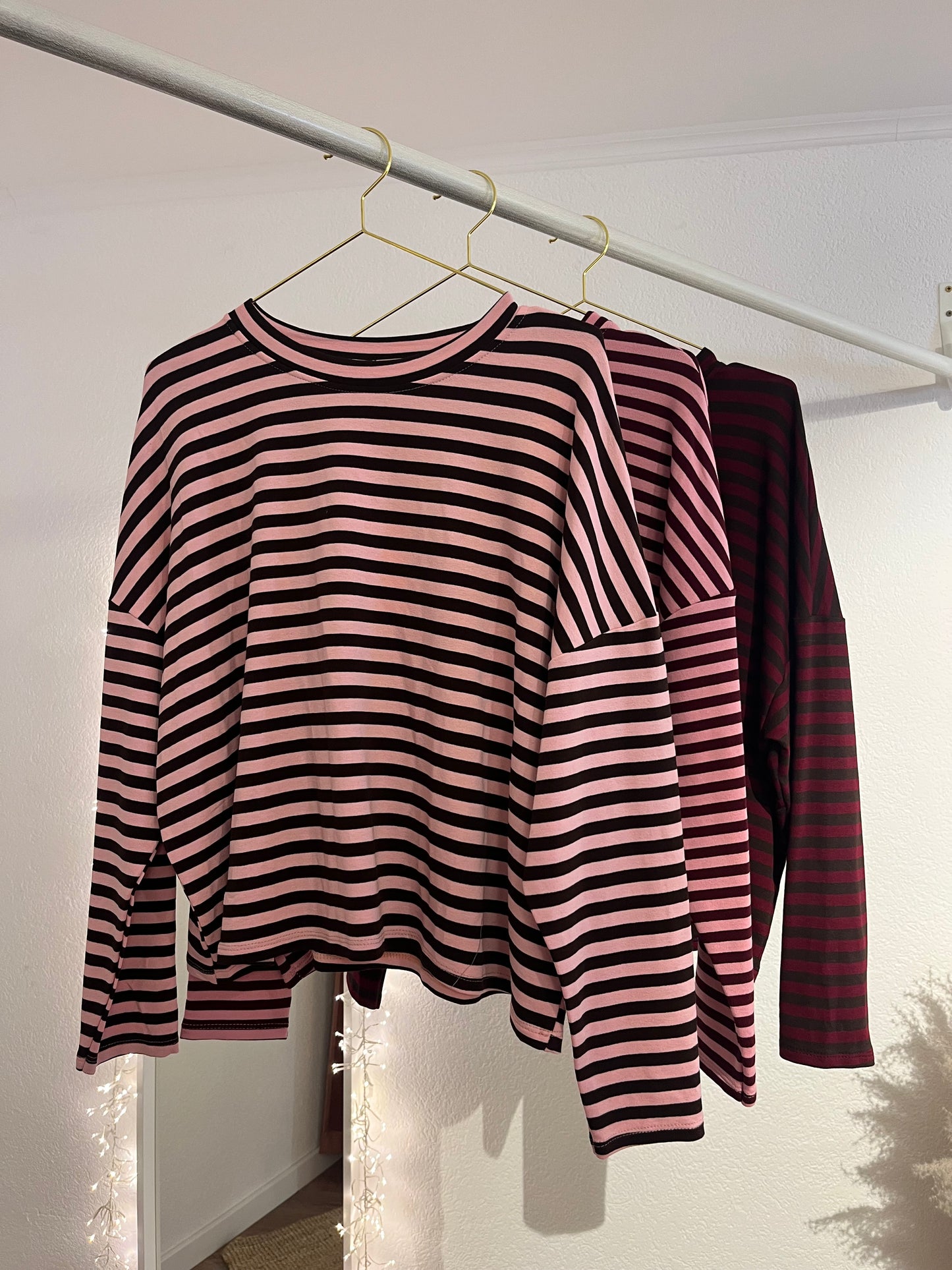 Gestreifte Cropped Shirts versch. Farben