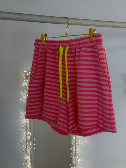 Gestreifte Shorts versch. Farben