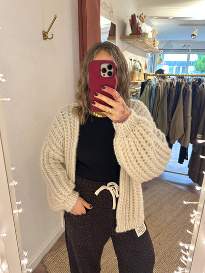 Grob gestrickter Cardigan