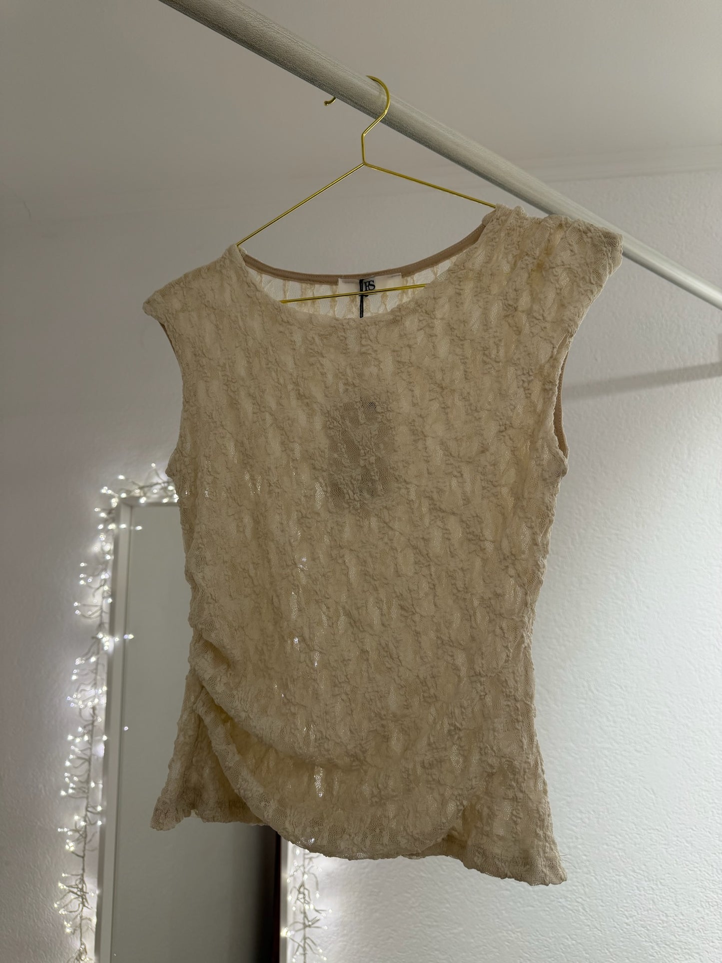 Gerafftes Spitzentop versch. Farben