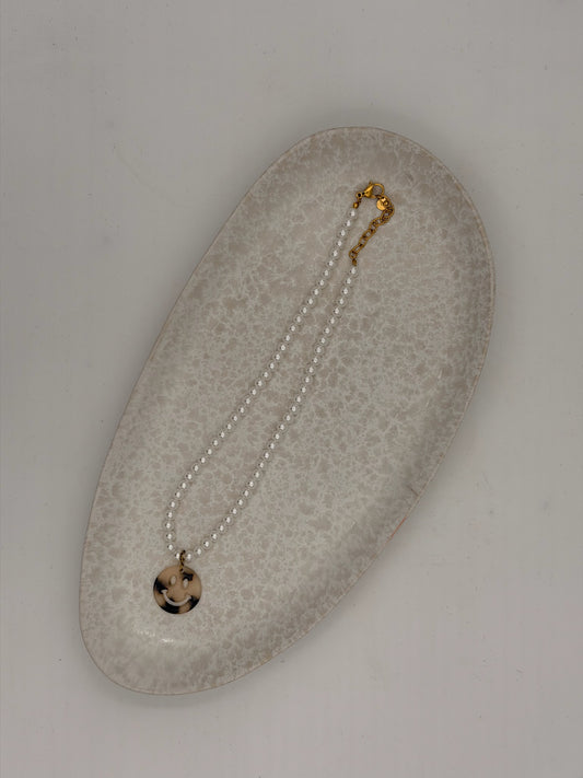 Perlenkette mit Smiley Anhänger