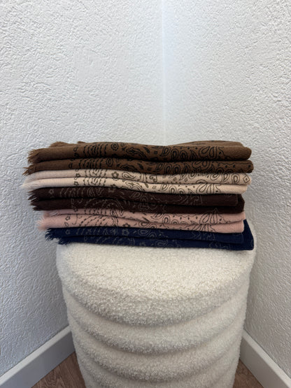 Dreieckstuch mit Paisley Muster versch. Farben
