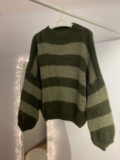 Gestreifter oversized Strickpulli