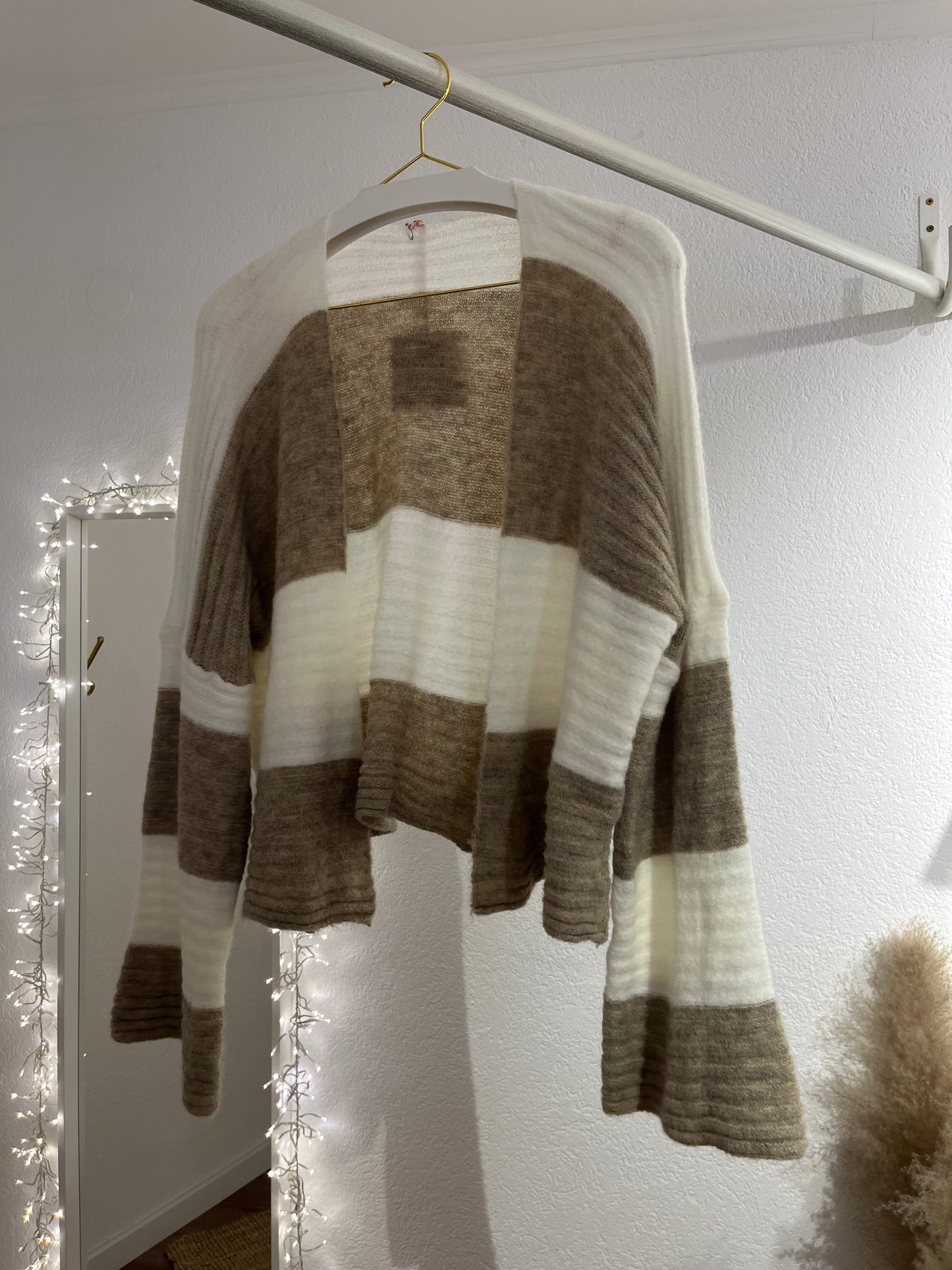 Gestreifter Strickcardigan versch. Farben