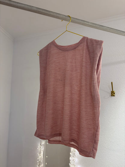 Leichtes Top mit Schulterpolster versch. Farben