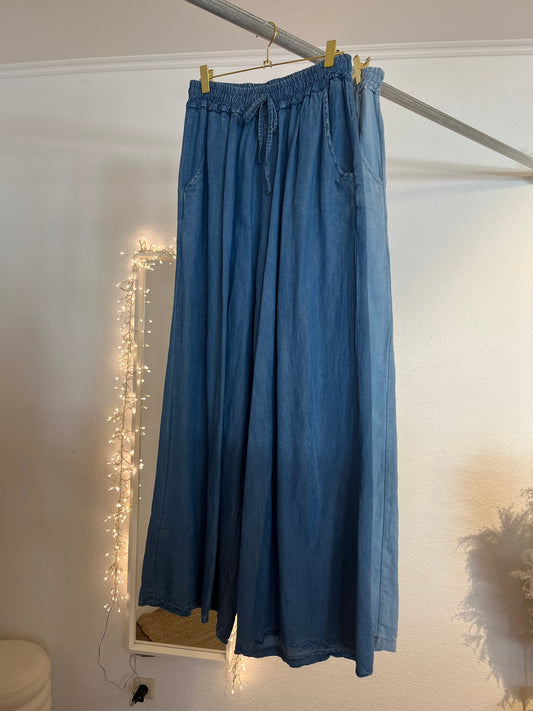 Dünne, weite Jeanshose versch. Farben