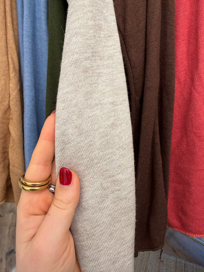 Kuschelige Basic Shirts versch. Farben