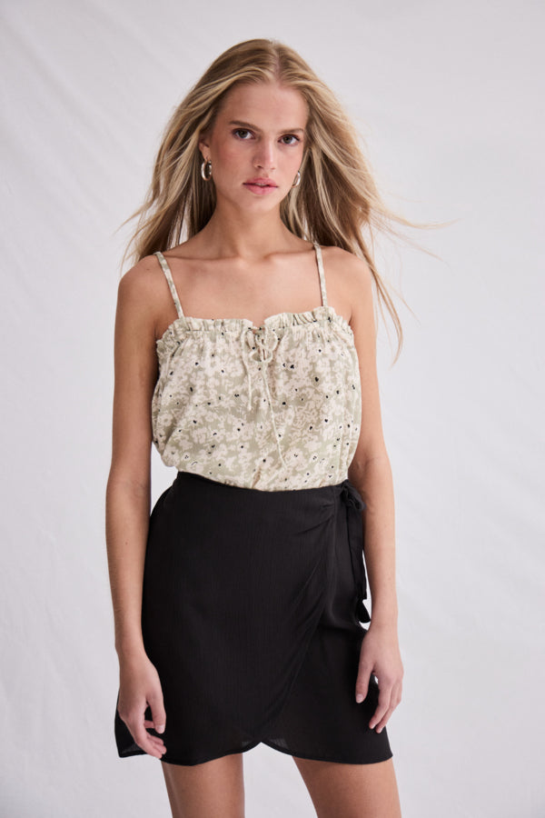 Top mit Blumenmuster