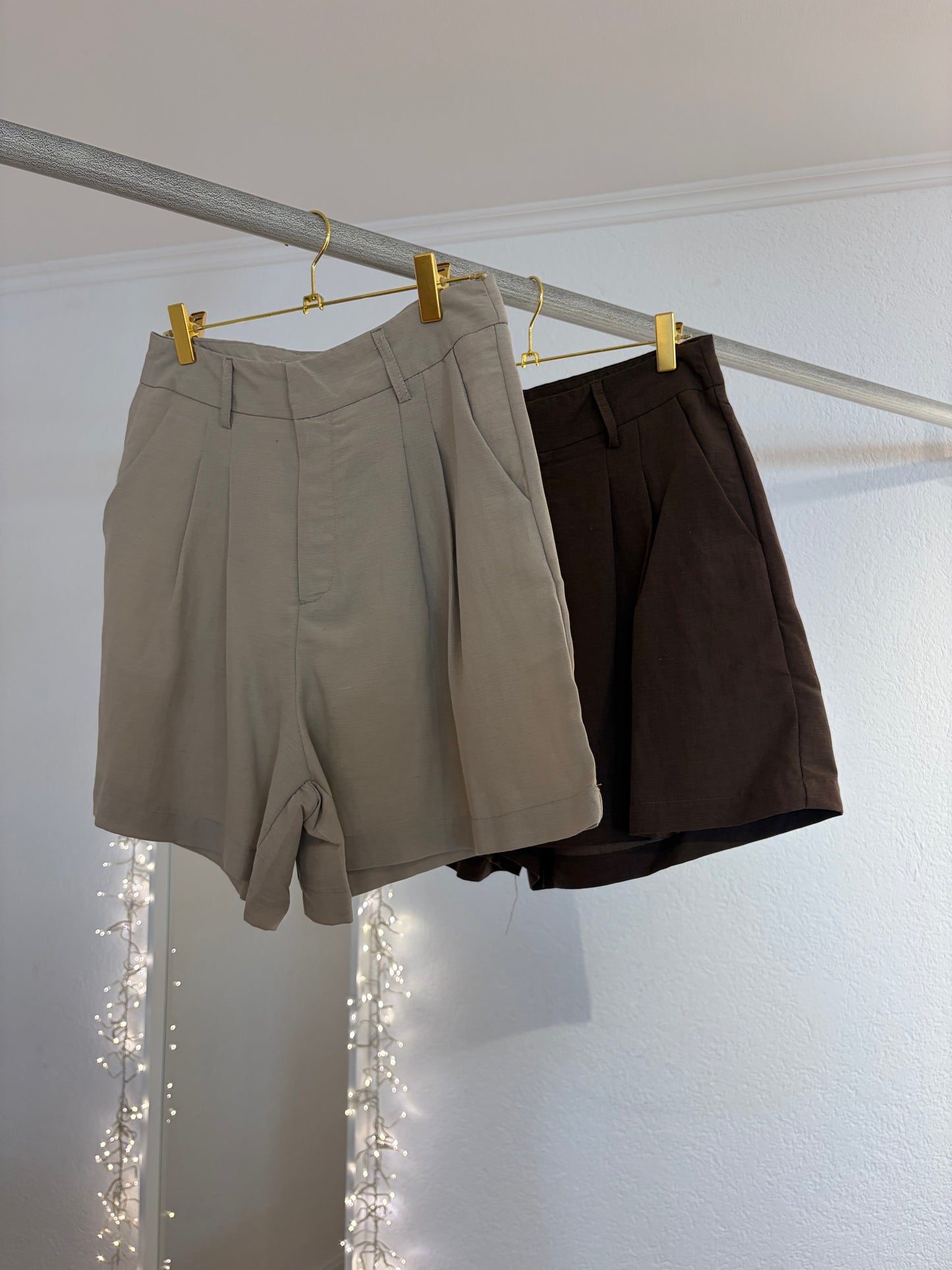 Elegante Stoff-Shorts
