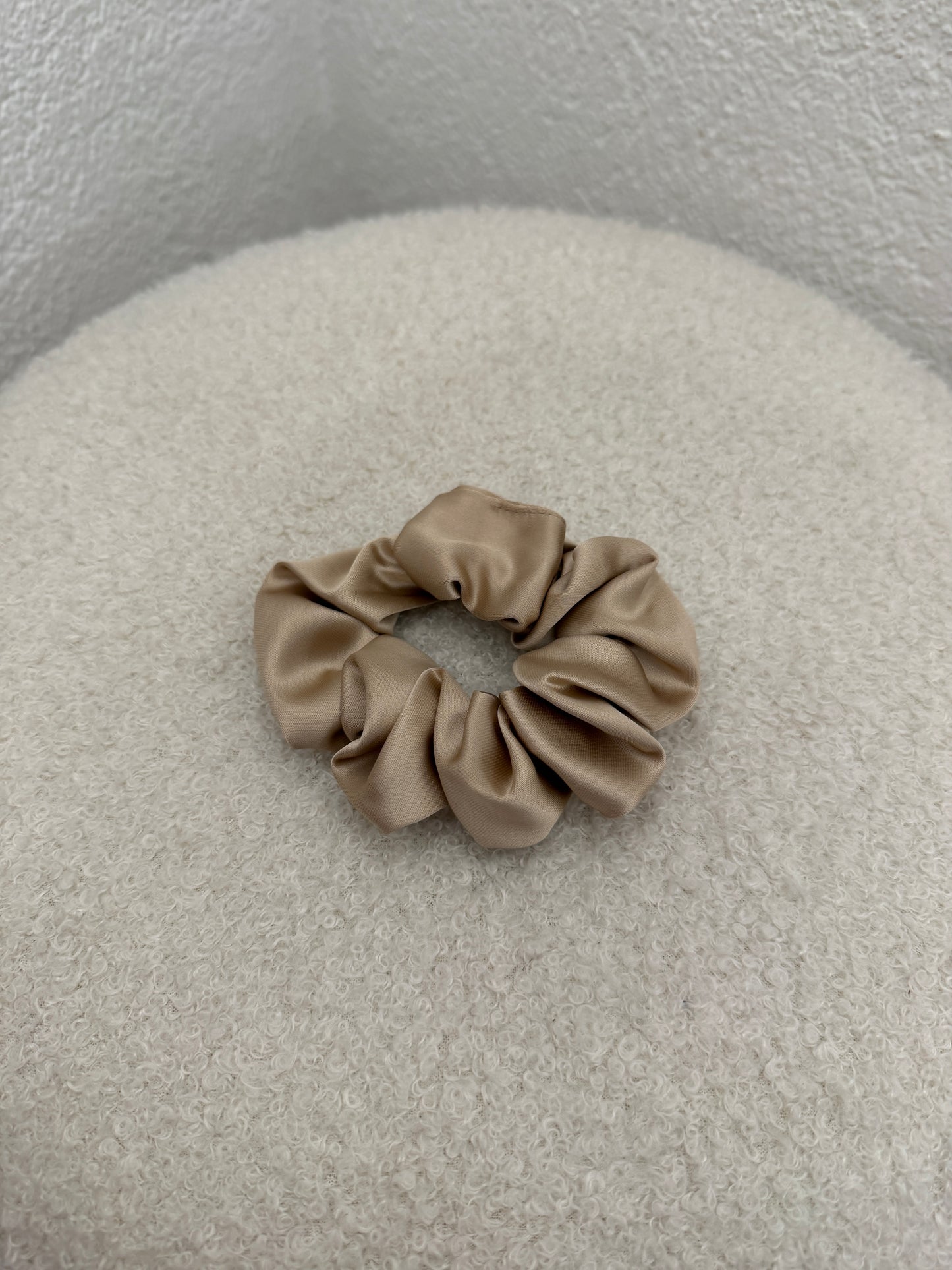 Große Seidenscrunchies versch. Farben