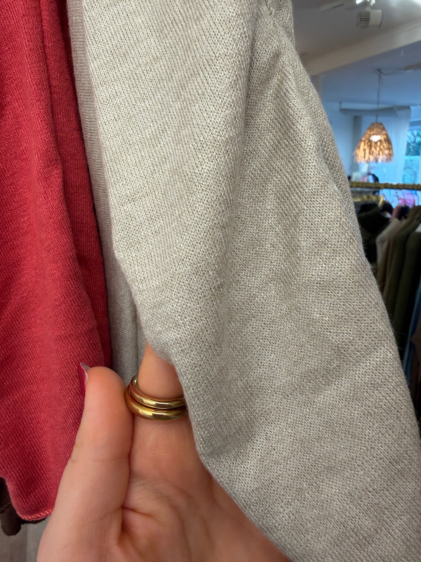 Kuschelige Basic Shirts versch. Farben