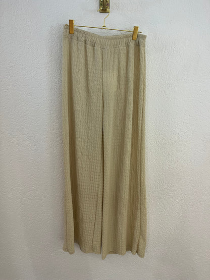 Hose in Crepp Optik Creme