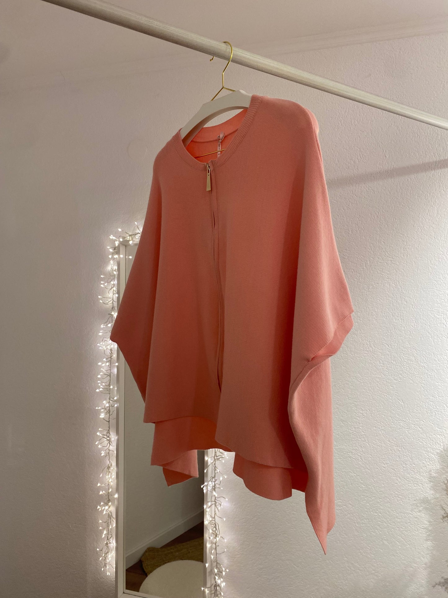 Oversized Strickponcho mit Reißverschluss