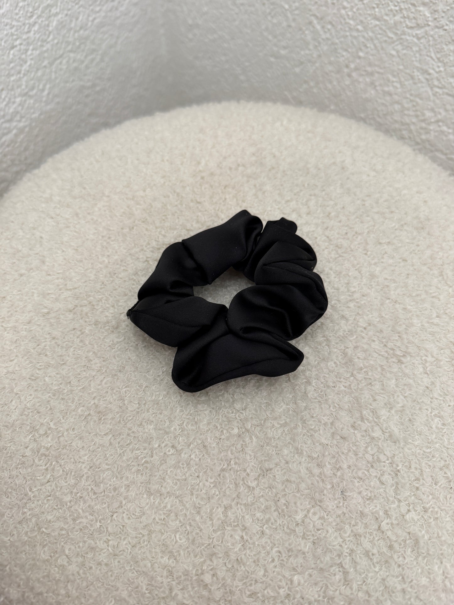 Große Seidenscrunchies versch. Farben