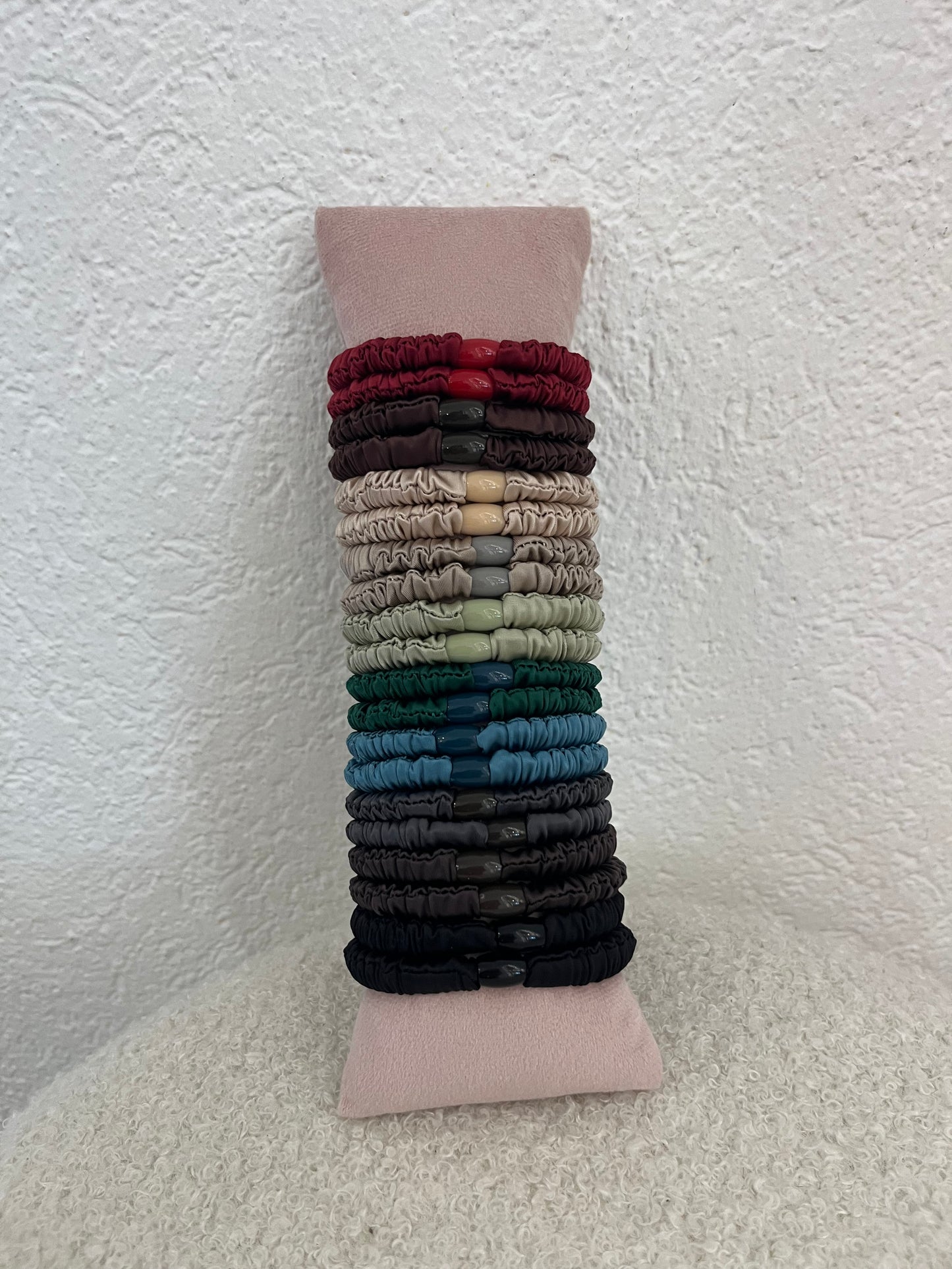 Seiden Haargummies mit Detail versch. Farben