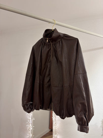 Lederjacke mit Stehkragen und Ballonärmeln