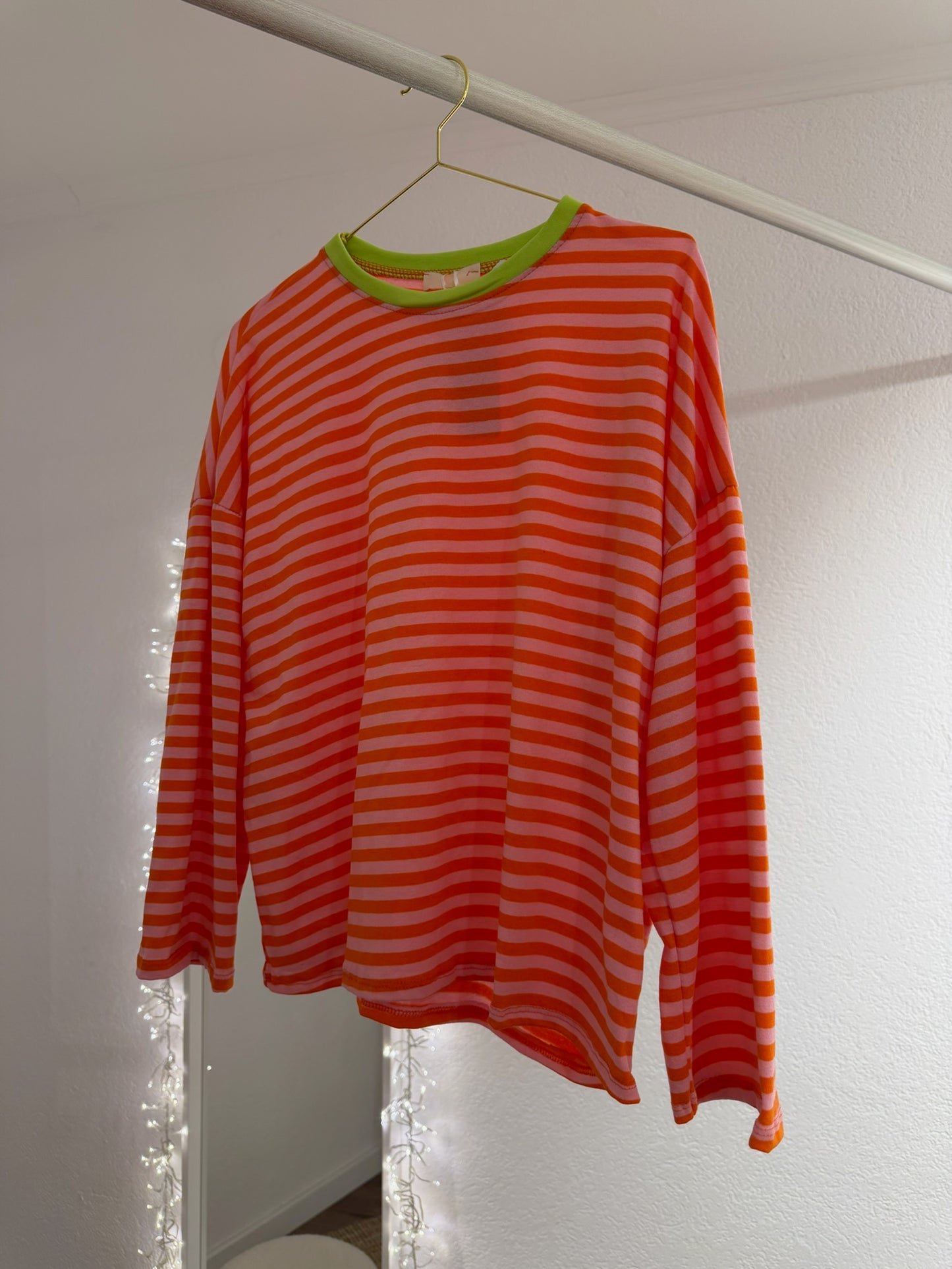 Gestreiftes Langarmshirt versch. Farben