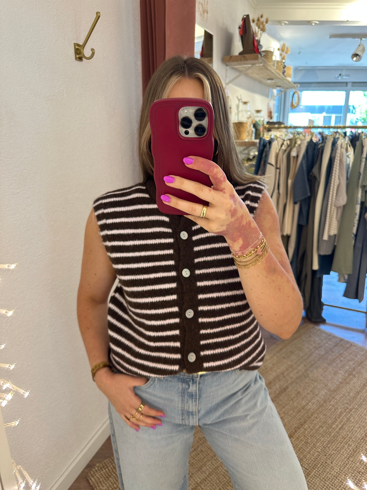 Gestreifte Strickweste versch. Farbe