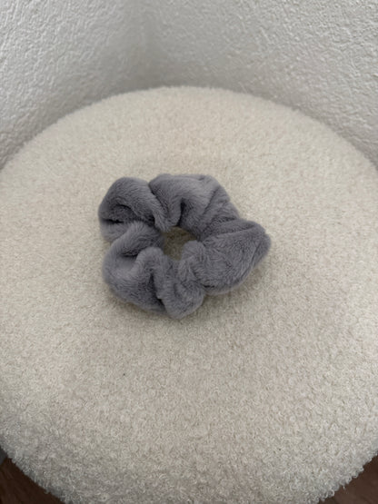 Flauschige Scrunchies versch. Farben